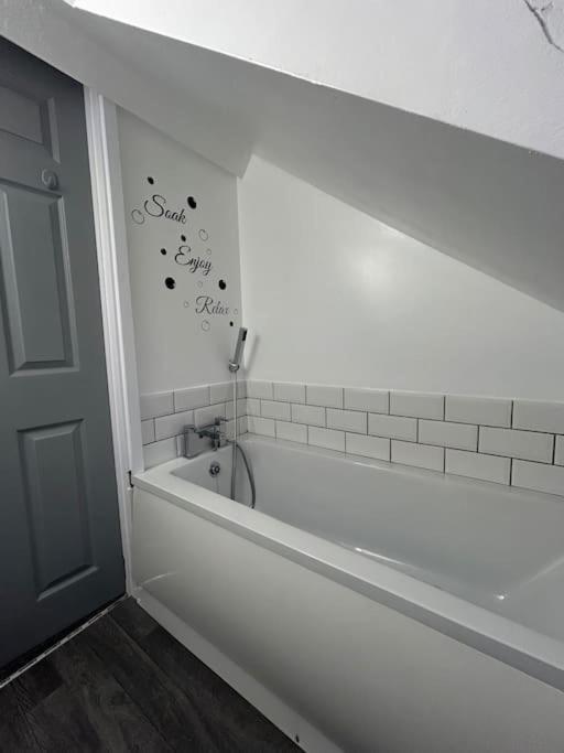 Ferienwohnung Rock Park Penthouse Llandrindod Wells Exterior foto